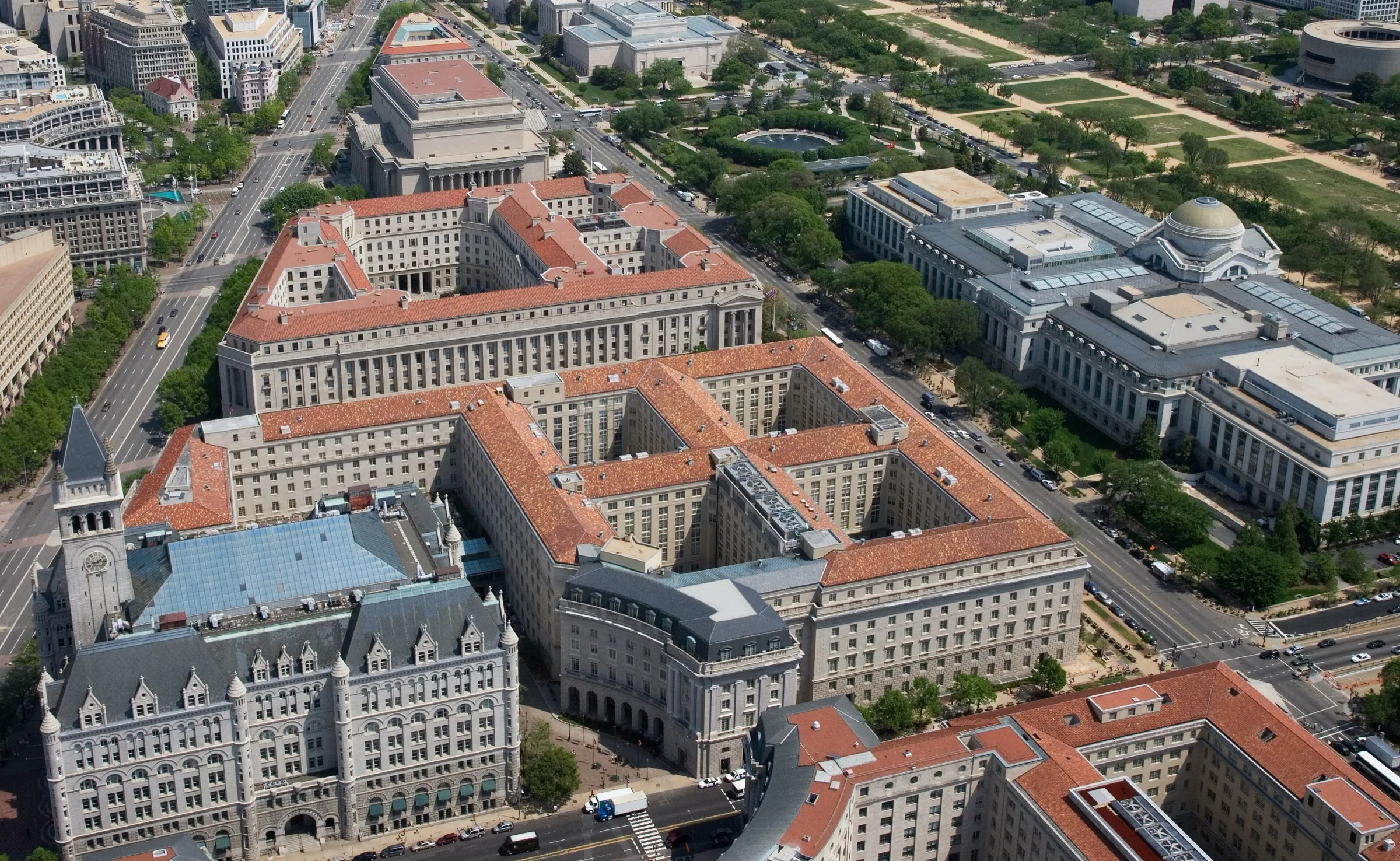 Aerial view of Federal Triangle and Pennsylvania Avenue in Washington, D.C.